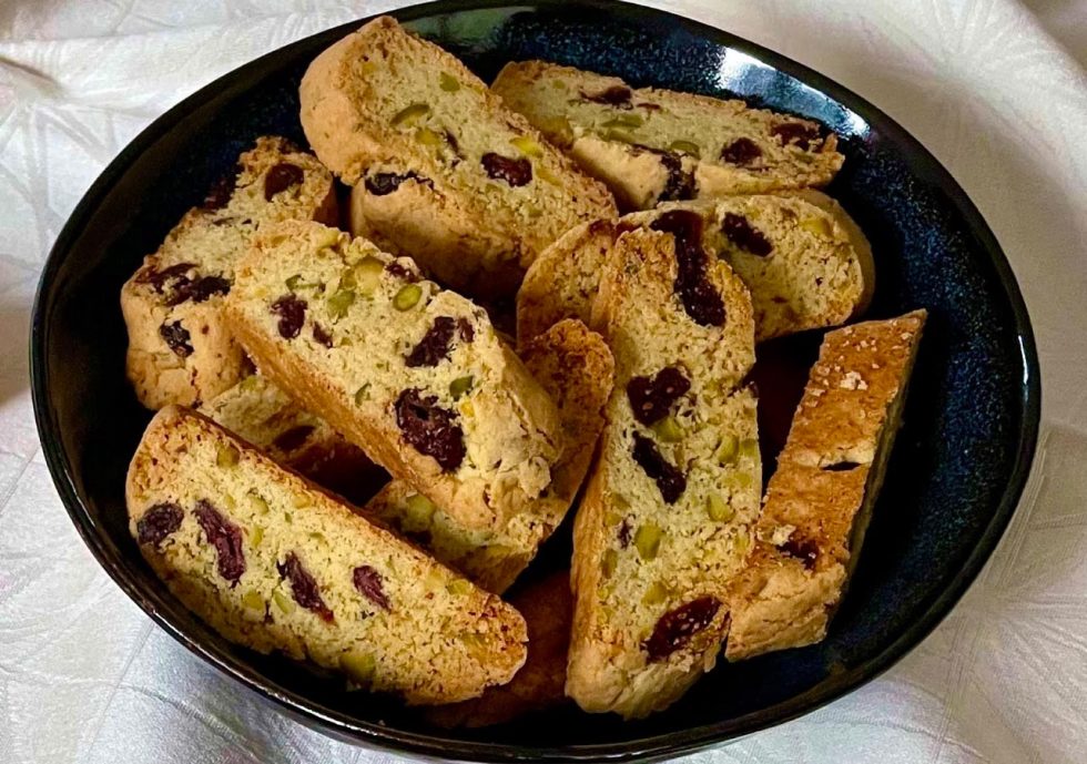Cantuccini mit Pistazien &amp; Cranberries - Squirrels and Nuts